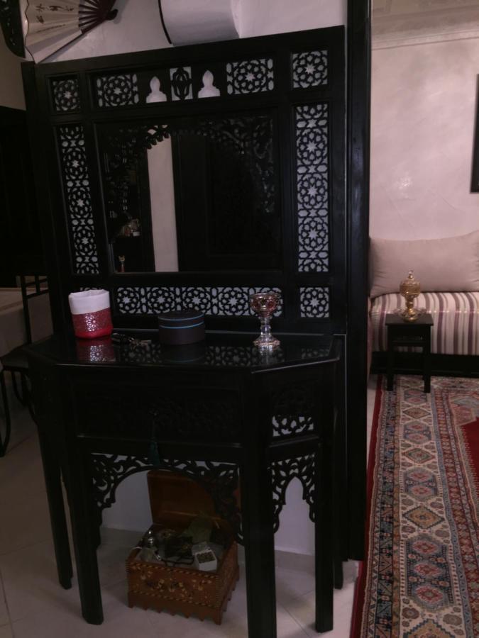Ayam Room Salé Exterior foto