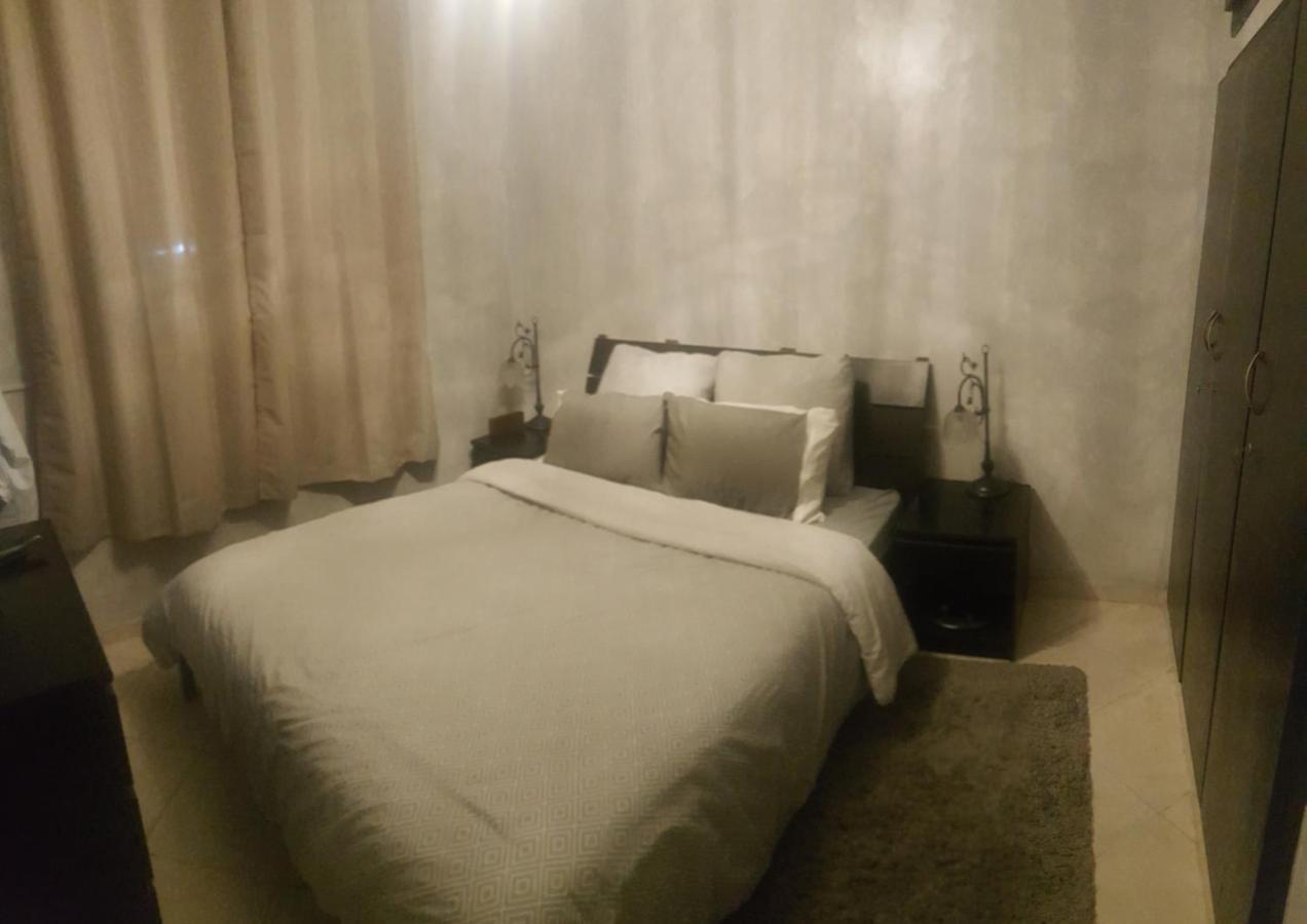 Ayam Room Salé Exterior foto