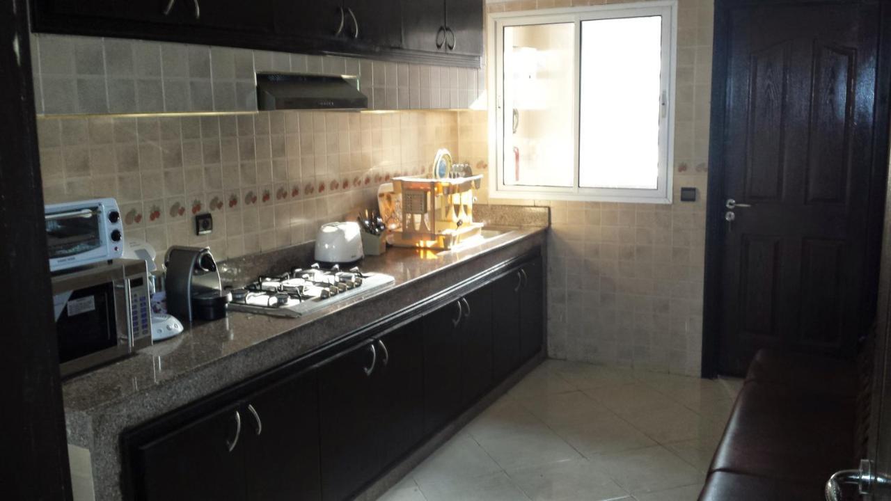 Ayam Room Salé Exterior foto